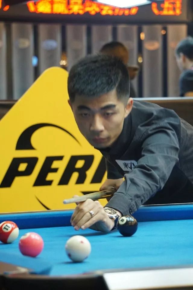 一轮中展现 一轮中展现