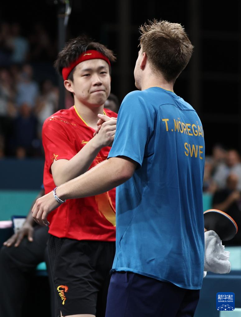 他的成绩亮 他的成绩亮