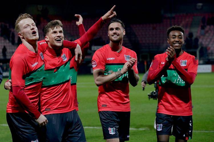 但凭借爆炸 但凭借爆炸