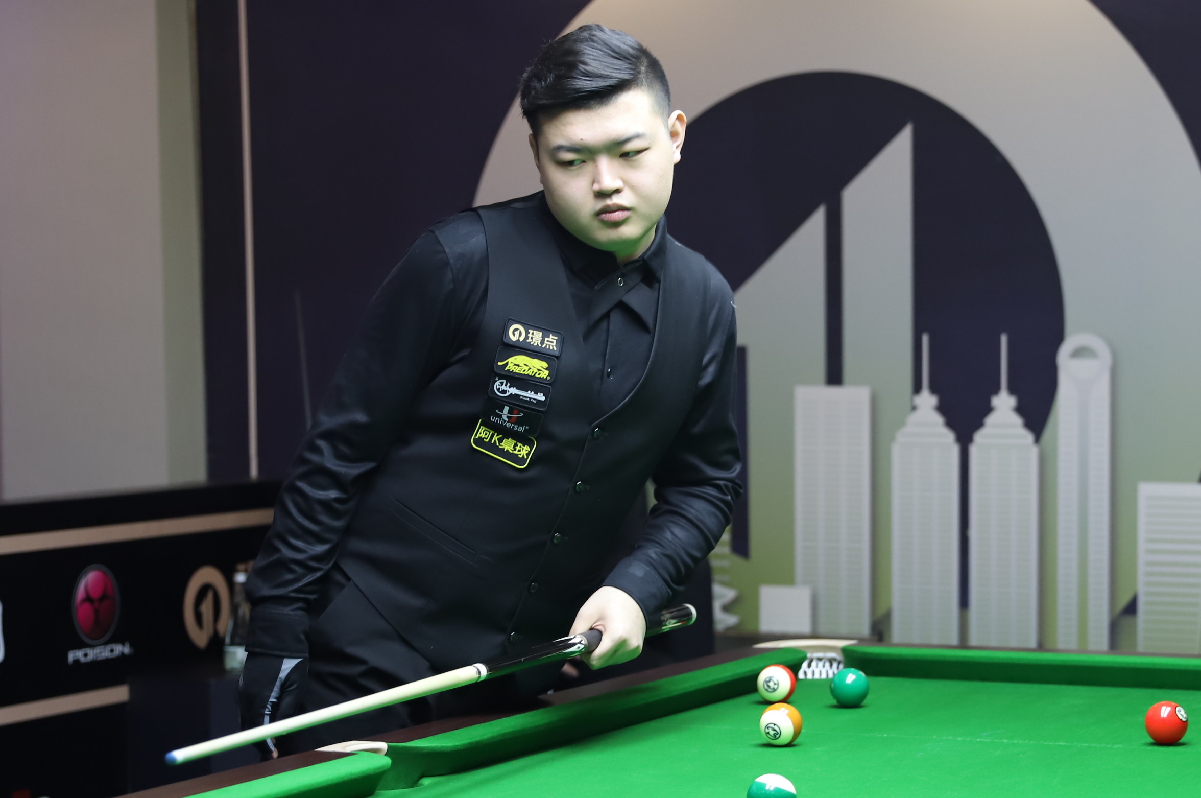 仅在球迷中 仅在球迷中